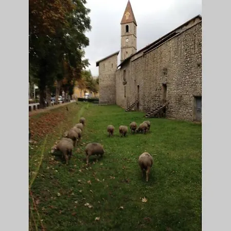 Grande Maison De Vacances à Les Alpes *